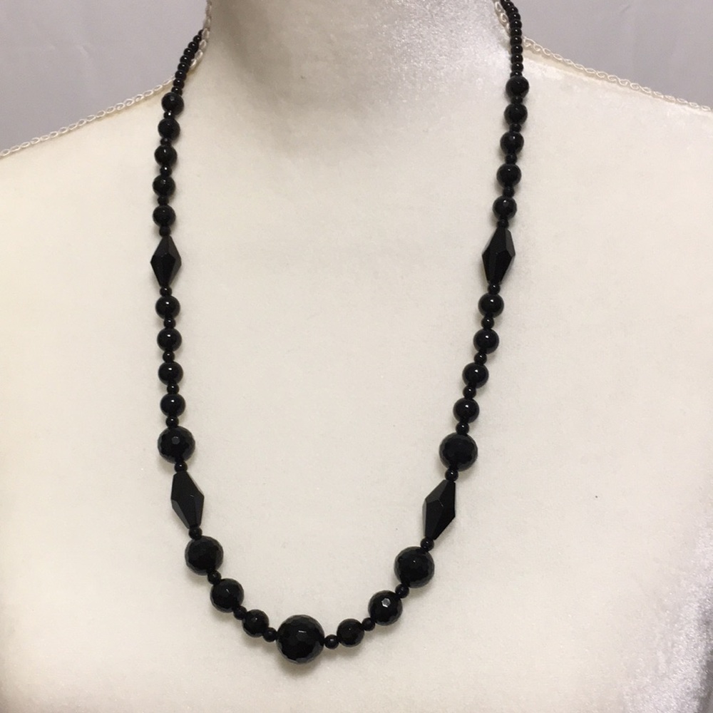 BLACK SPINEL FACETED BEADED NECKLACE